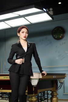 监狱女囚满天星无删减版